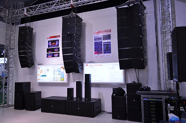 舞臺(tái)演出精選雙十寸線陣音箱系統(tǒng)【爵士龍音響】