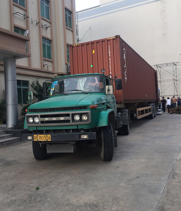 墨西哥客戶再次定制400套有源聲柱組合