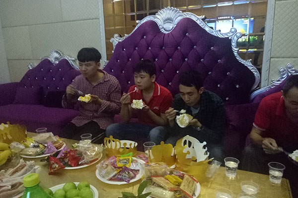 萬(wàn)昌音響11月份員工生日會(huì)