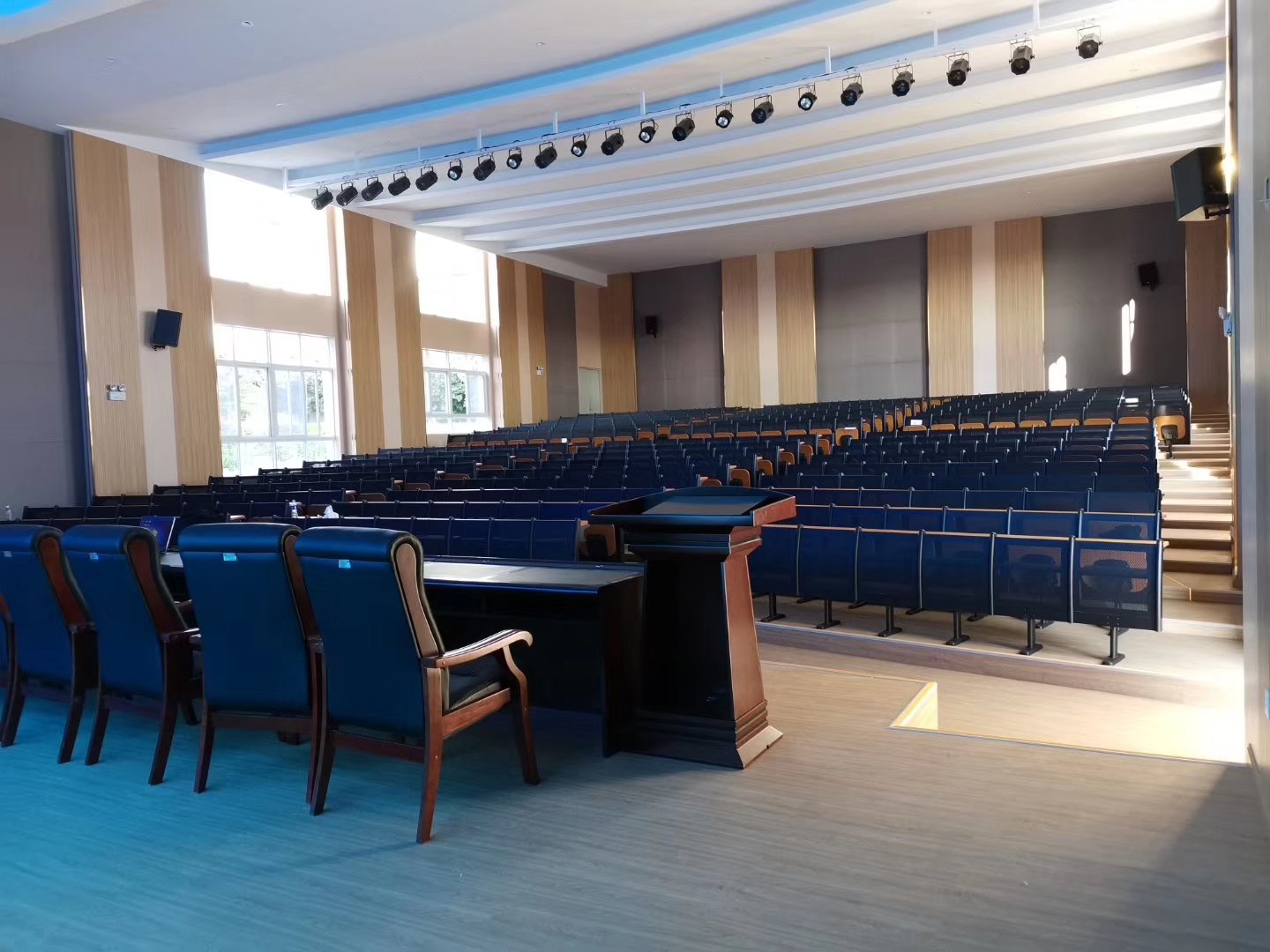 【JSL爵士龍案例】云南楚雄州永安學校多功能報告廳 【JSL爵士龍案例】云南楚雄州永安學校多功能報告廳